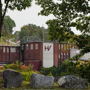 Global manufacturer Hollingsworth & Vose building